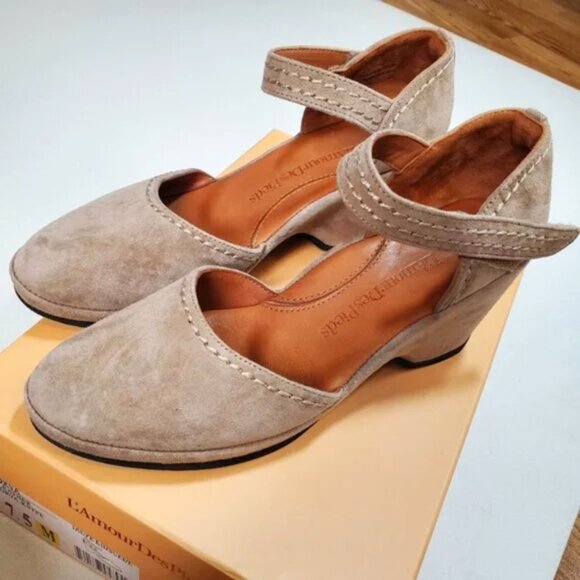 L'Amour Des Pieds Orva Wedge Mary Jane 7.5 Taupe Tan Suede - Picture 7 of 7